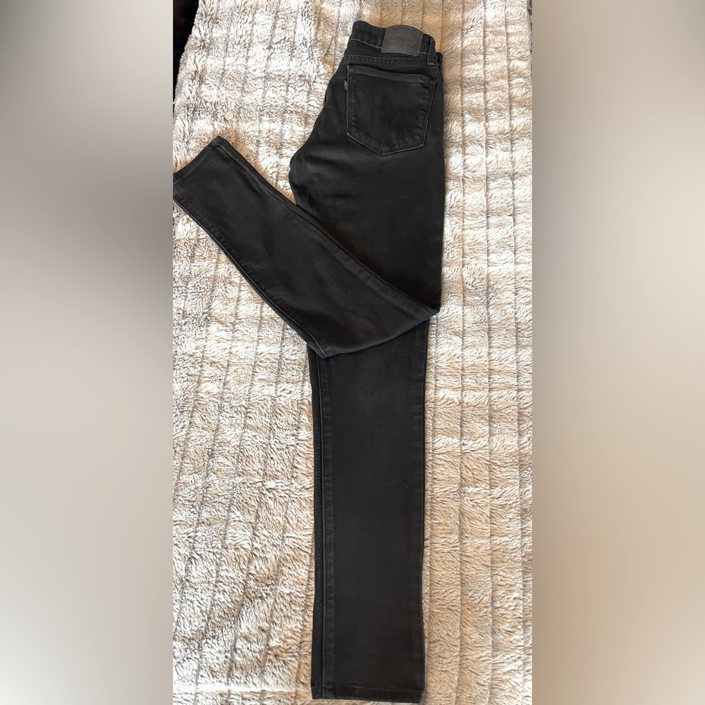 Levi’s 711 skinny women jeans 27x32 black